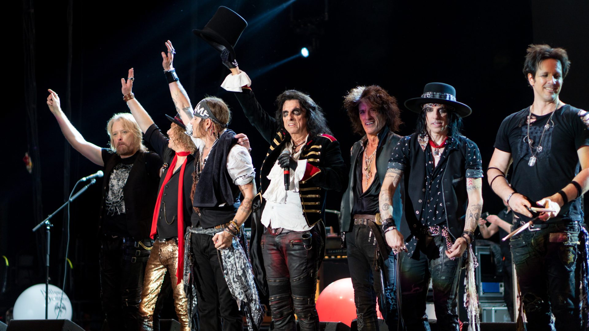 DUHOVI ROKENROLA PONOVO MEĐU NAMA: Hollywood Vampires donose svoj spektakl u Budimpeštu i Pulu!