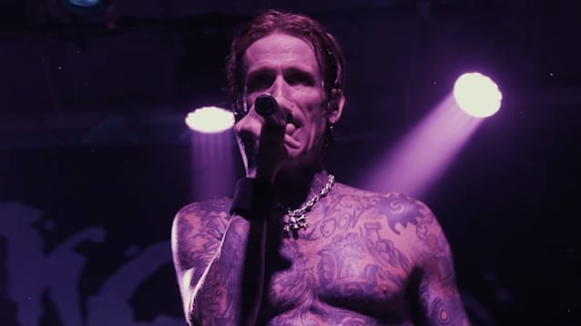 BUCKCHERRY Objavljuje live Video Za “Blackout” Sa Albuma “Roar Like Thunder”